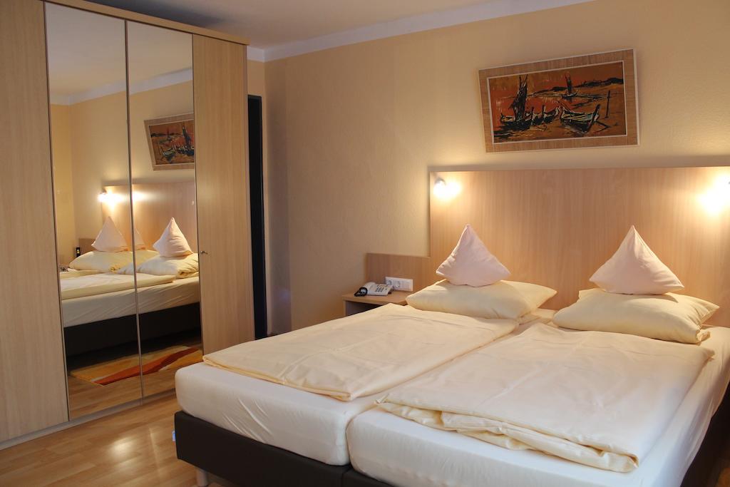 Hotel Brigitte Bad Krozingen Kültér fotó