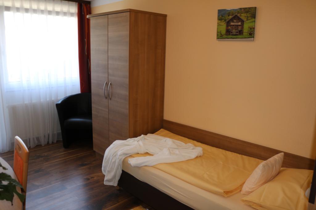 Hotel Brigitte Bad Krozingen Kültér fotó